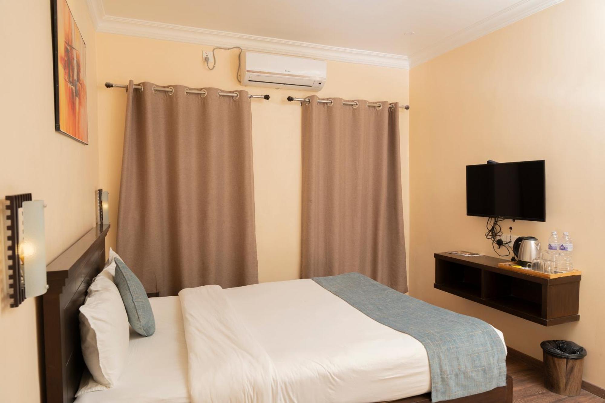 Hotel Maden Inn Itahari Екстериор снимка
