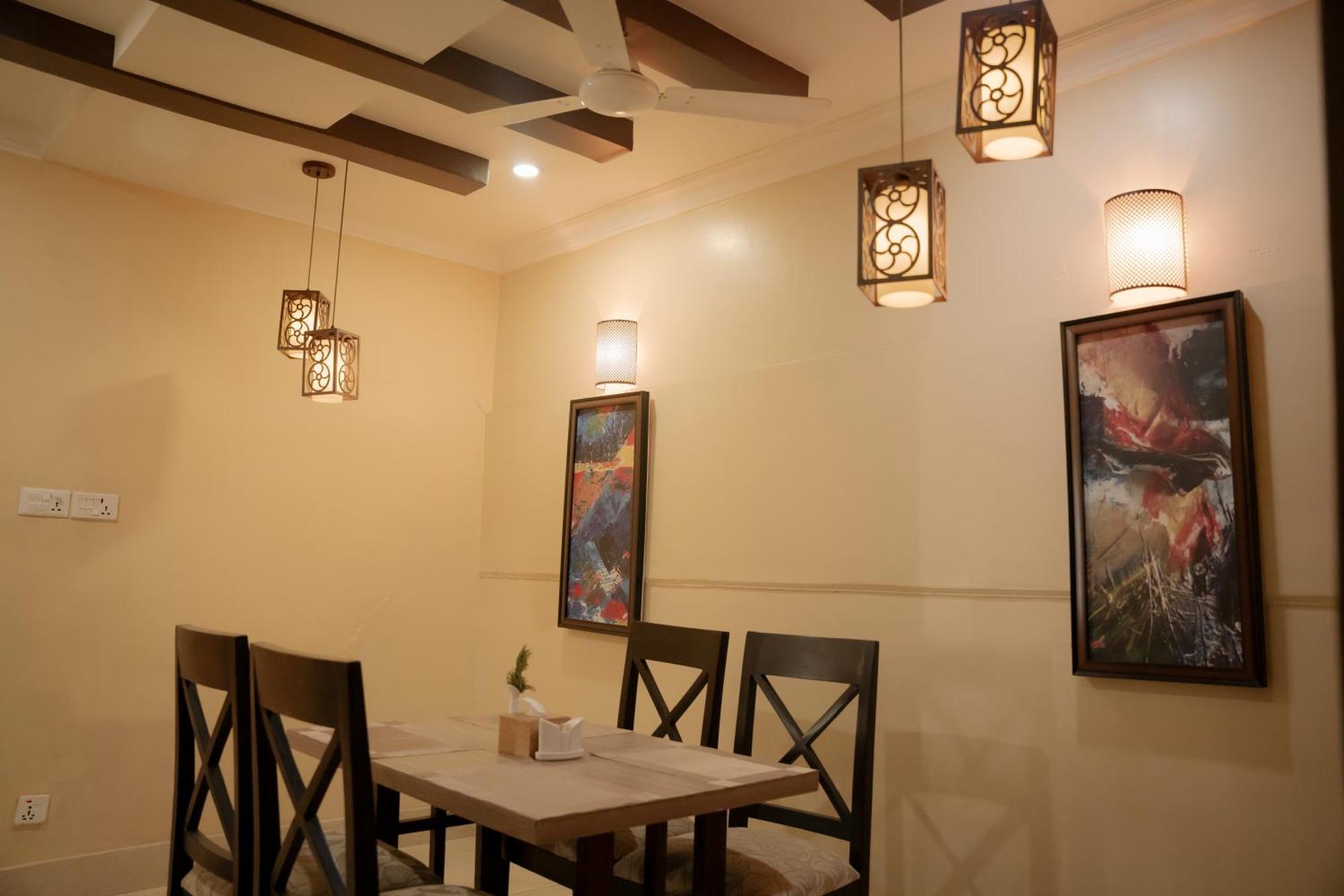 Hotel Maden Inn Itahari Екстериор снимка